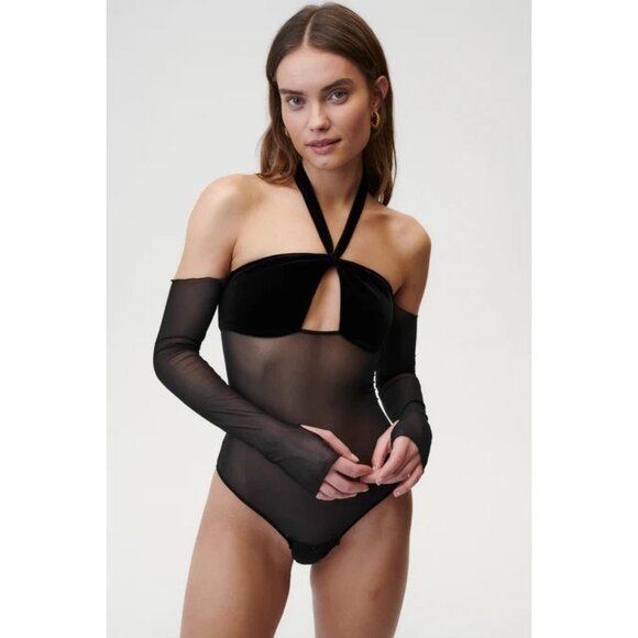 Undress Code Bisou Bodysuit in Black - Picture 2 of 5